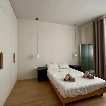 Marais 8rdl - 2 Rooms, 2 Bathrooms, Terrace *